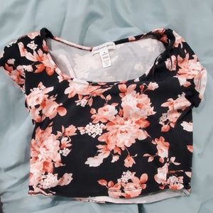Flower crop top size medium